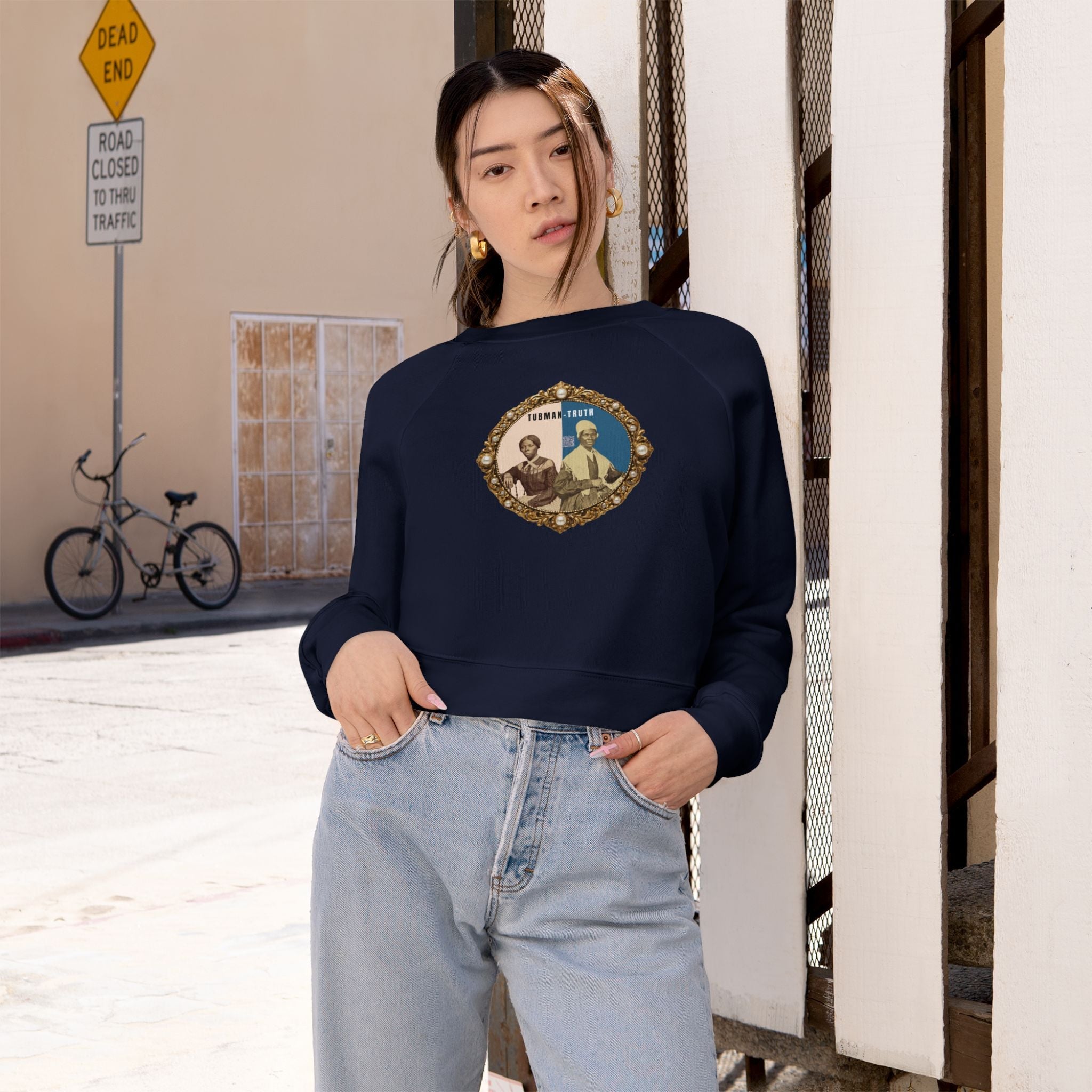 Tubman-Truth, Front Brooch Graphic, Women's Cropped Fleece Pullover